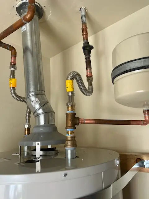 Water heater installation and plumbing repair in Vista Park